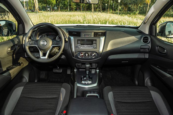 Giới thiệu phiên bản Nissan Navara 'tiết kiệm' tại Việt Nam: Giá chỉ 699 triệu đồng, mở ra thêm lựa chọn cho người tiêu dùng - Ảnh 6.
