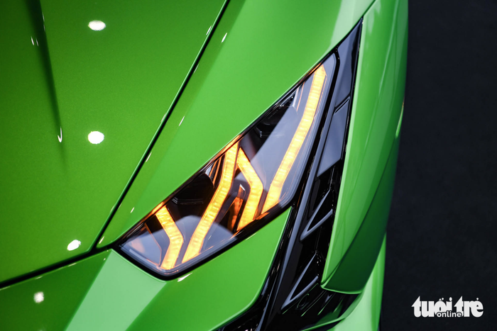 Lamborghini Huracan Tecnica có giá từ 19 tỷ đồng trên phố Hà Nội - Ảnh 7.