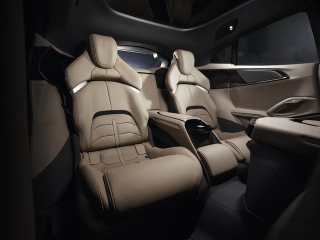 Ferrari giới thiệu dòng SUV đầu tiên, Purosangue: Cửa mở phong cách Rolls-Royce, 4 ghế độc lập, táp lô phân chia - Hình ảnh 14.