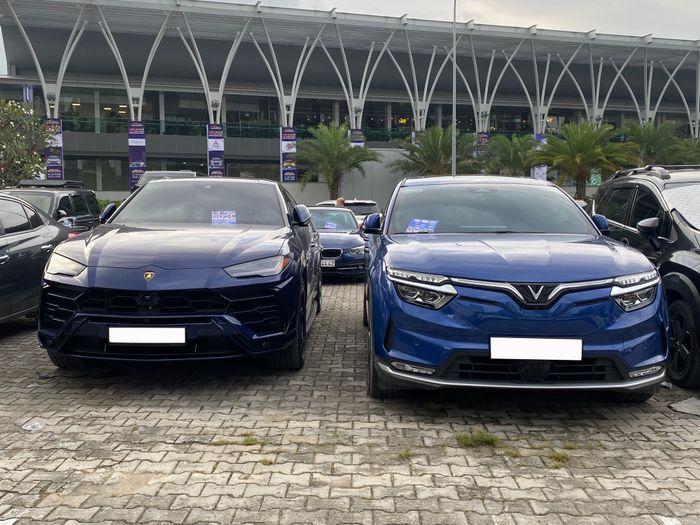 Khám phá khu vực đậu xe tại Vietnam Motor Show 2022: Đối diện với dàn xe khủng, đủ sức cạnh tranh với các ngôi sao chính của sự kiện  - Ảnh 10.