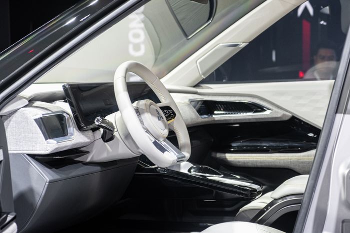 Đại lý đã nhận đặt cọc cho Mitsubishi XFC Concept: Giá dự kiến từ 700 đến 800 triệu đồng, dự kiến giao xe vào giữa năm sau - Hình 3.