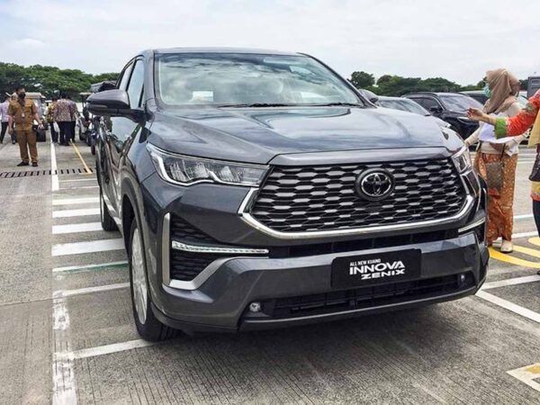 Thông tin chi tiết về Toyota Innova Zenix - Phiên bản cao cấp nhất, lịch lãm như một chiếc SUV hàng đầu - Hình 17.