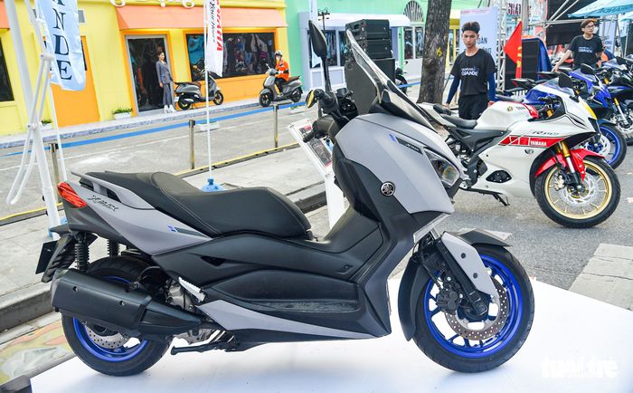 Yamaha X Max 300 đang nhận đặt hàng tại Việt Nam, với giá từ 129 triệu đồng - Ảnh 1.