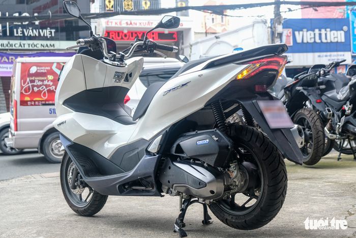 Honda PCX phiên bản 'tiết kiệm xăng' đã có mặt tại Việt Nam: Giá chỉ 99 triệu đồng, một lựa chọn hiếm hoi cho những ai đã trải qua thời gian với dòng xe SH - Hình 10.