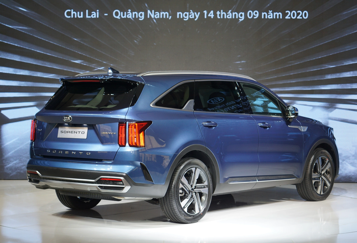 Kia Sorento dẫn đầu phân khúc Xe trang bị nổi bật - Hình 5.