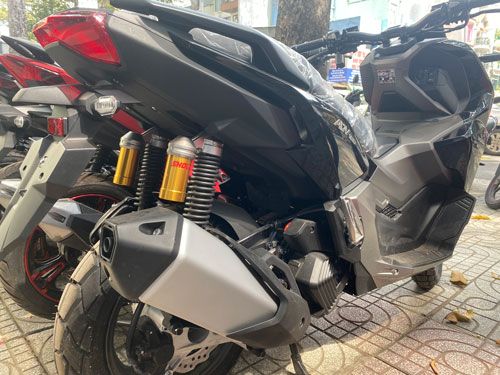 Xe máy nhập khẩu giá 40 triệu đồng/chiếc - Hình 1.