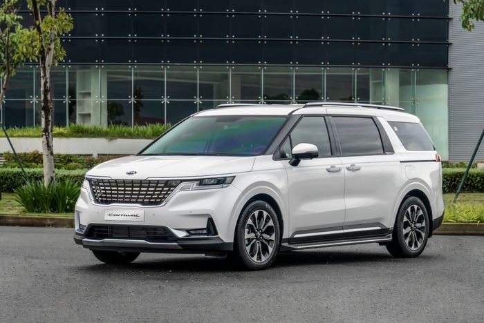 Kia Carnival - MPV hàng đầu cho gia đình lớn - Ảnh 2.