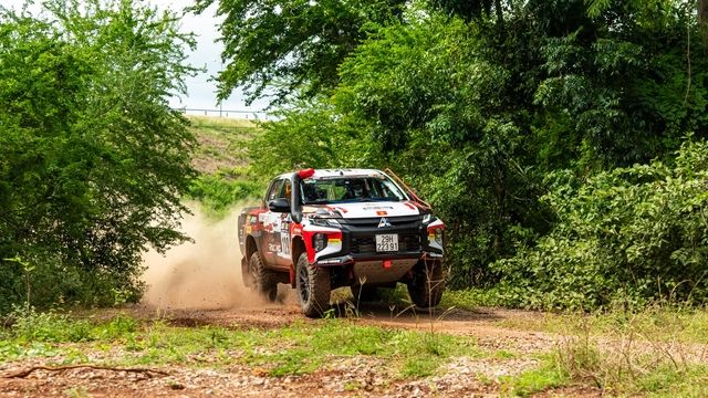 Tay đua Việt nói về AXCR 2022: ‘Đường vô cùng khắc nghiệt, Mitsubishi Triton bị ép tới ngưỡng giới hạn’ - Ảnh 4.