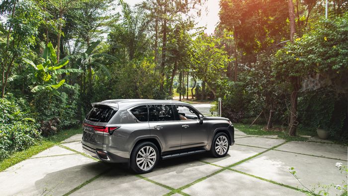 Trải nghiệm thống trị trong 3 ngày với Lexus LX 600 VIP: Đổi lấy uy tín - Ảnh 3.