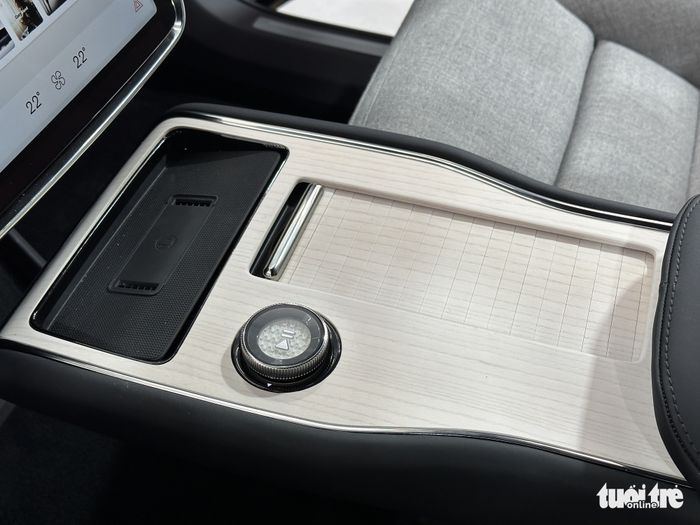 Khám phá chiếc xe Volvo EX90 trước khi ra mắt tại Việt Nam: Sự đẳng cấp tối giản - Ảnh 22.