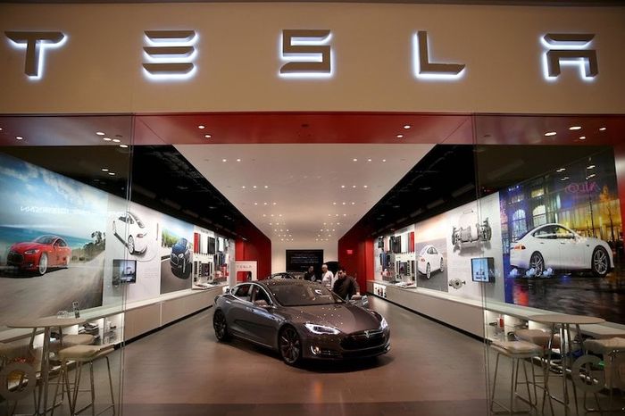 Hấp dẫn của các dòng xe Tesla: Elon Musk vẫn tăng giá bán mặc dù hàng người mua vẫn đợi hàng dài, lợi nhuận gấp 8 lần so với Toyota trên mỗi chiếc xe bán ra - Ảnh 1