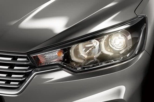 Dường như ít người quan tâm đến chiếc MPV giá rẻ nhất tại Việt Nam - Ảnh 4.