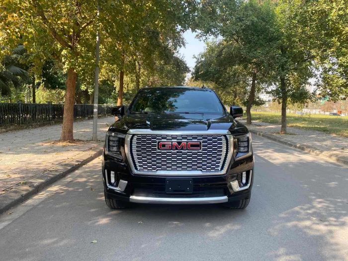 Xem gần GMC Yukon Denali 2023, có giá trị hơn 10 tỷ đồng - Hình 2.