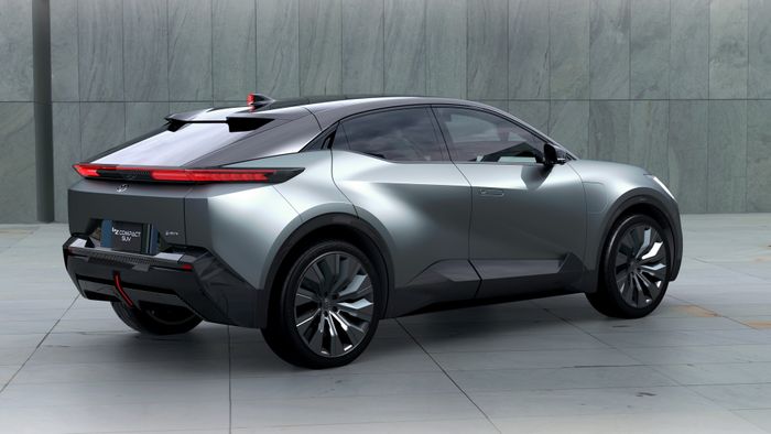 Toyota ra mắt mẫu SUV điện mới hoàn toàn: Màn hình có thể gập, nhiều điểm thiết kế độc đáo - Ảnh 6.