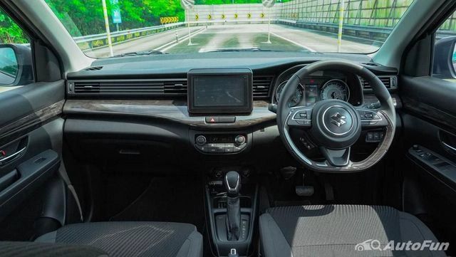 Suzuki Ertiga Hybrid lộ ảnh thực tế tại Việt Nam: Giá dự kiến từ 518,6 triệu đồng, ngày ra mắt không còn xa - Ảnh 4.