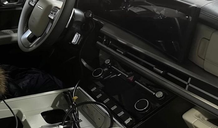 Tiết lộ hình ảnh bên trong 'giống như Range Rover' của Hyundai Santa Fe mới - Ảnh 3.