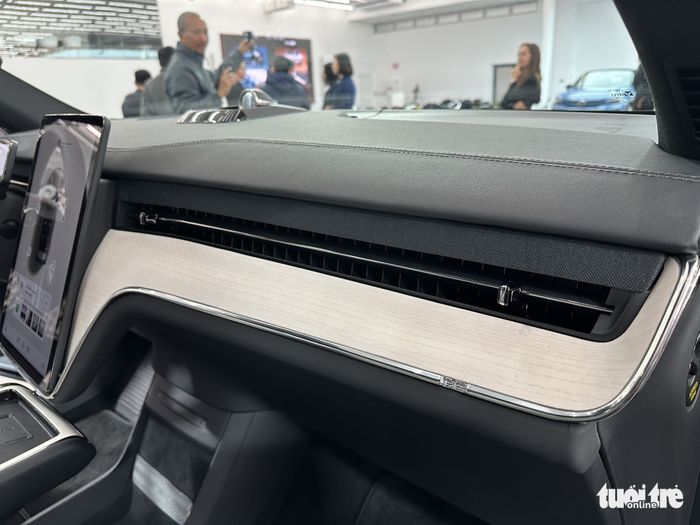 Khám phá Volvo EX90 ngoại thất trước khi đặt chân tới Việt Nam: Đỉnh cao của sự đơn giản - Ảnh 21.