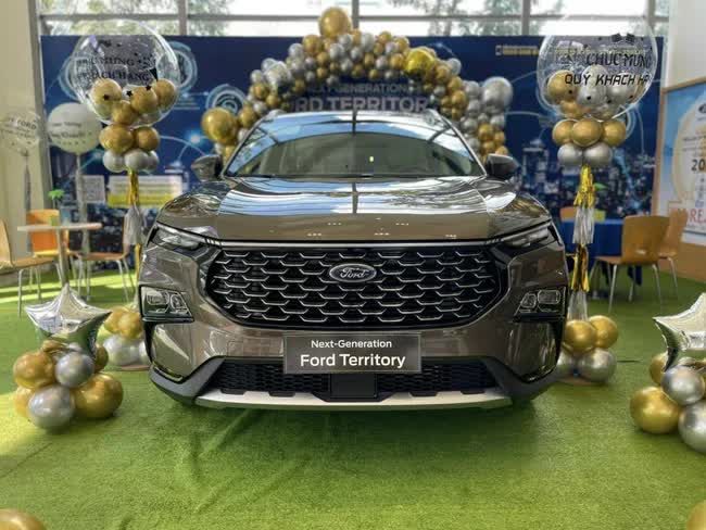 Ford Territory phiên bản giá thấp nhất giảm giá mạnh vẫn gặp khó khăn trong việc thu hút khách hàng, đối mặt với nguy cơ 'khai tử' dù mới nhập Việt Nam - Ảnh 1.