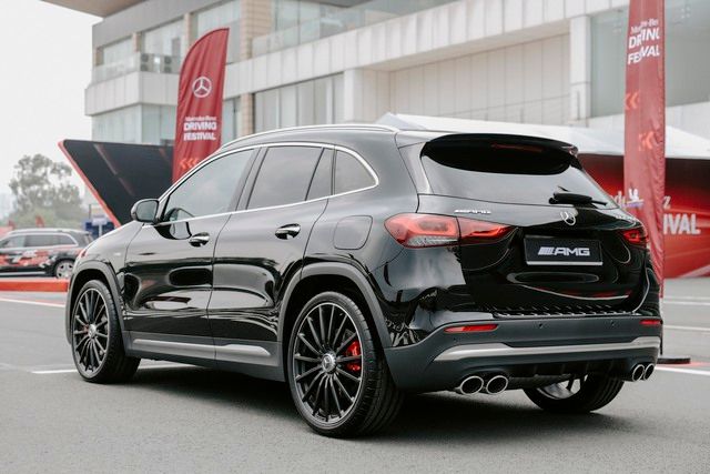 Khám phá Mercedes-AMG GLA 45 S chính hãng - SUV giá 3,43 tỷ đồng dành cho người mê tốc độ - Ảnh 6.