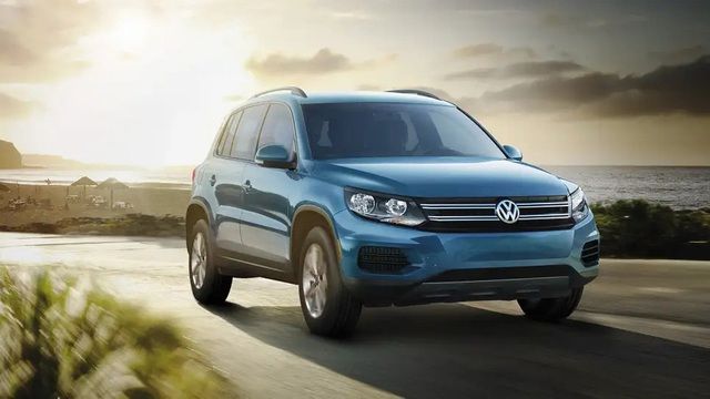 5 mẫu xe bán cả thế hệ mới lẫn cũ: Có xe cũ vẫn được ưa chuộng - Ảnh 2.