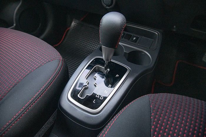 Mitsubishi Mirage tiếp tục thêm phiên bản thể thao - Xe đô thị biến hình thành xe đua - Ảnh 12.
