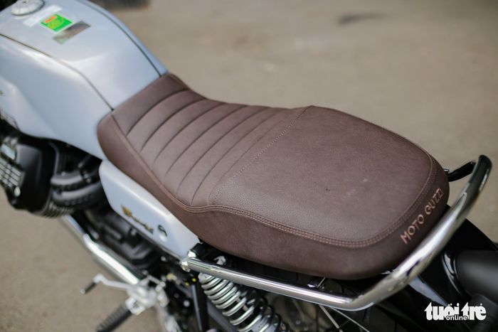 Chi tiết về Moto Guzzi V7 Special 850 với giá hơn 400 triệu đồng tại Việt Nam - Hình 9.