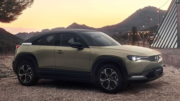 Mazda MX-30 - Xe SUV nhỏ tận dụng động cơ xoay, chạy hơn 600km trước khi phải sạc - Ảnh 7.