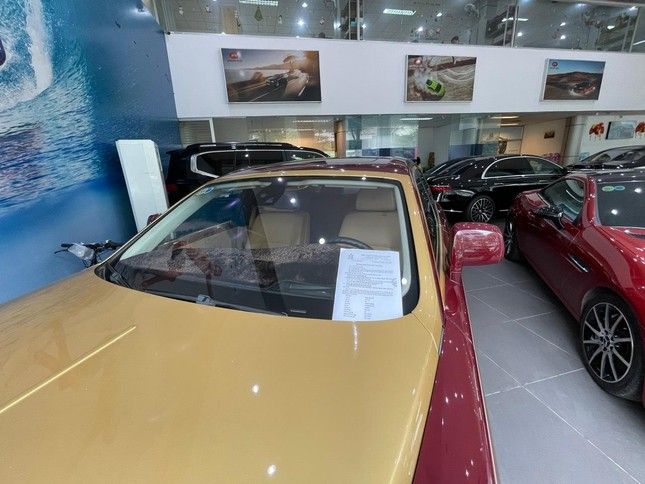 Xuất hiện siêu xe Rolls-Royce mạ vàng của doanh nhân Trịnh Văn Quyết trước thời điểm đấu giá - Hình 2.