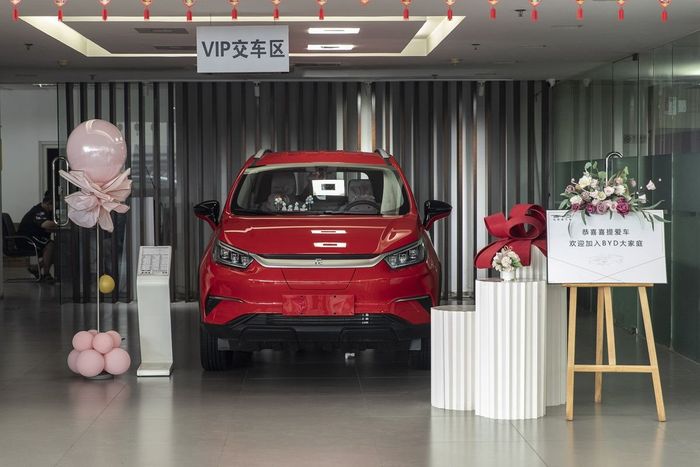 Từ việc Stellantis phá sản liên doanh tại Trung Quốc: Các thương hiệu xe điện nước ngoài đang mất ưu thế sau 40 năm, phải nhường chỗ cho các đối thủ bản địa - Hình ảnh 1.