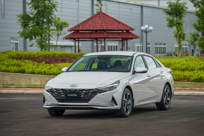 Xe mới 'ra đời' trong một tháng tại Việt Nam: Đa dạng trong nhiều phân khúc, có mẫu lần đầu xuất hiện - Ảnh 1.