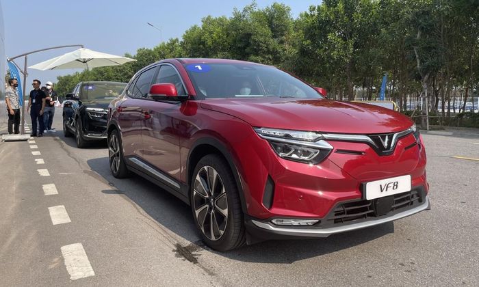 Xe trang bị nổi bật 2022: Ford Everest vẫn có cơ hội - Ảnh 7.