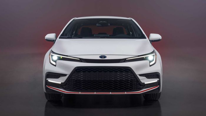 Xe bán chạy nhất trên thế giới, Toyota Corolla, được nâng cấp nhẹ và giảm giá cho phiên bản hybrid - Ảnh 4.