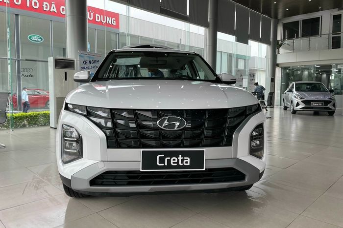 Toyota và Mitsubishi gặp khó khăn với doanh số bán hàng trong tháng 10 tại Việt Nam mặc dù có xe lọt vào danh sách 'top' bán chạy - Ảnh 4.