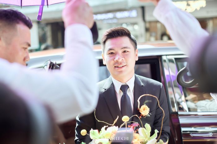 Doanh nhân Đỗ Vinh Quang đưa Đỗ Mỹ Linh bằng xe Rolls-Royce trong lễ cưới - Ảnh 5.