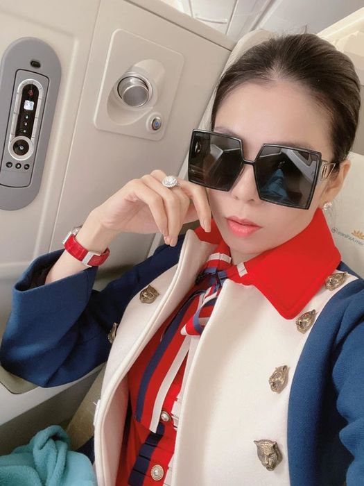 Ngạc nhiên trước khoang thương gia hạng nhất với giá 'siêu khủng' của các hãng máy bay nổi tiếng - Ảnh 10.