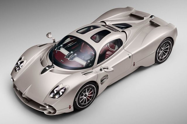 Pagani Utopia chính thức ra mắt: Tiếp nối Huayra với giá từ 2,19 triệu USD, sử dụng hộp số thủy lực và động cơ Mercedes - Hình 1.