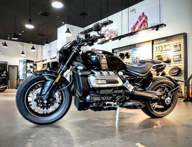 Dàn xe đặc biệt của Triumph tại Việt Nam: Phần lớn là các phiên bản Chrome, chiếc đắt nhất 1,3 tỷ đồng - Ảnh 16.