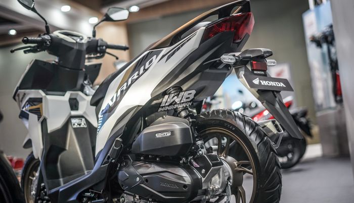 Bức ảnh thực tế của Honda Vario 125 2023 vừa ra mắt: Giá quy đổi từ 35 triệu đồng, có thể gây sốt tại thị trường Việt Nam - Ảnh 11.