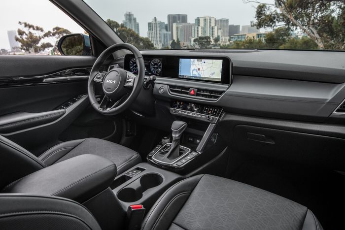 Kia Seltos 2024 có diện mạo mới, động cơ mạnh mẽ hơn và có thể được bán tại Việt Nam vào năm sau - Ảnh 2.