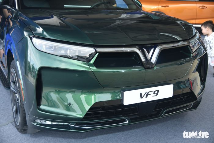 Chi tiết VinFast VF 9 lần đầu tiên trưng bày công khai: Vừa đủ cỡ 'full-size'