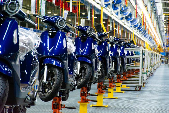 Chủ nhân của VinFast Evo200 đi hơn 200 km để nhận xe và tặng cho con: Món quà đáng giá cho năm học mới - Ảnh 3.