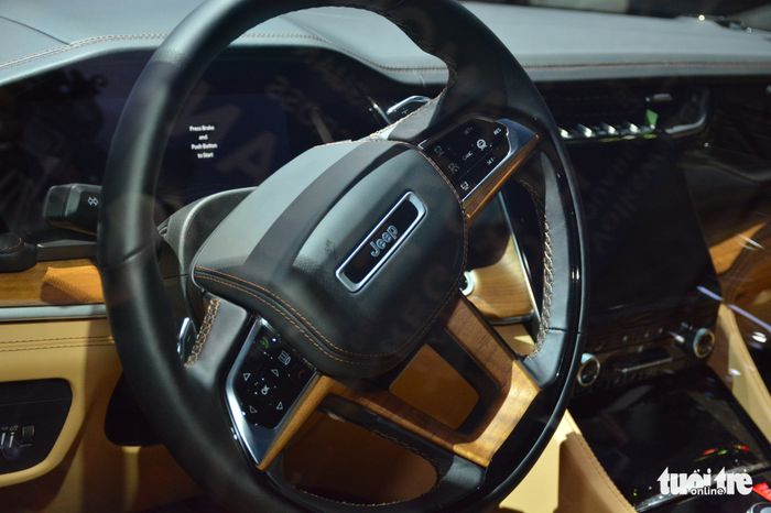 Jeep Grand Cherokee L có giá hơn 6 tỷ đồng: Mẫu SUV phổ thông được coi là hạng sang tại Việt Nam - Hình 10.