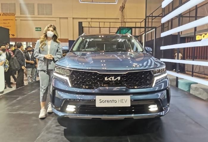 Xe Hybrid đầu tiên được lắp ráp tại Việt Nam sẽ ra mắt: 2 phiên bản, giao xe trong tháng 10 - Ảnh 2.