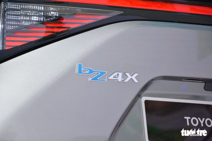 Chi tiết về Toyota bZ4X tại VMS 2022: SUV điện trung bình có cơ hội bán chạy - Ảnh 10.