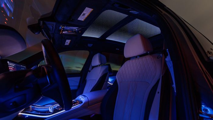 BMW X7 gây bất ngờ ở hạng mục hàng ghế sau xe sang 2022 - Ảnh 7.