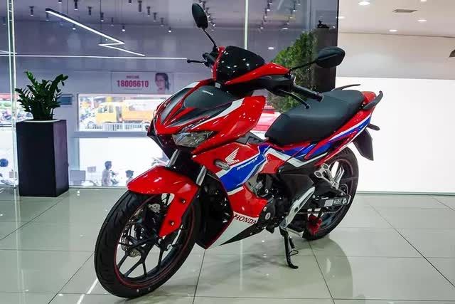Giá của Honda Vision giảm xuống mức đáng kinh ngạc, cùng với Winner X và Exciter 155 VVA, đều được bán dưới giá niêm yết - Ảnh 2.