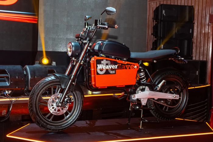 Giới thiệu Dat Bike Weaver++: Giá 65,9 triệu đồng, kiểu dáng cổ điển, tính năng sạc nhanh chưa từng thấy tại Việt Nam - Ảnh 1.