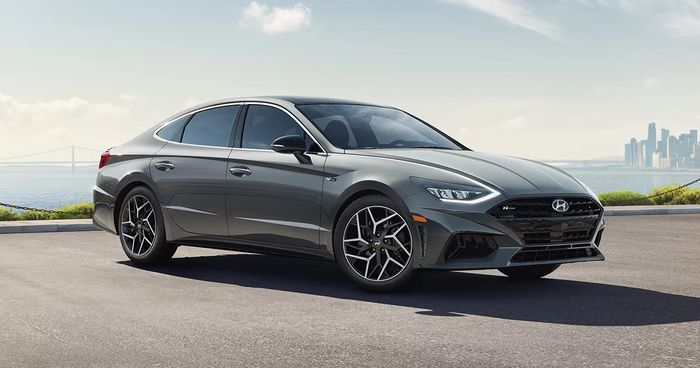 Hyundai Sonata sẽ trải qua một sự đổi mới để thoát khỏi 'án tử' - Ảnh 1.