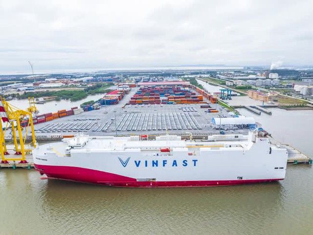 Tàu vận chuyển 999 chiếc VinFast VF 8 đến nhanh hơn dự kiến, khách hàng tại Mỹ có thể nhận xe sớm hơn một tuần - Hình 1.