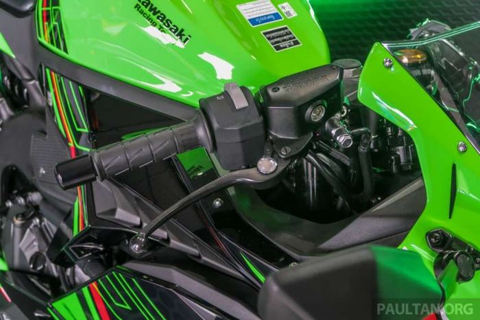 kawasaki zx-25r 2022 ra mắt truyền thông tại motogp malaysia hình ảnh 7